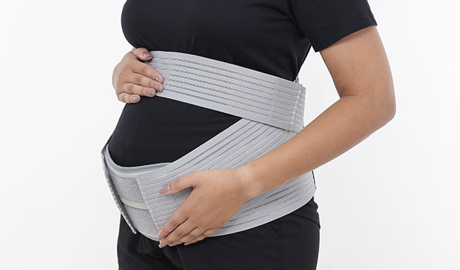 woman wear Postpartum Belts