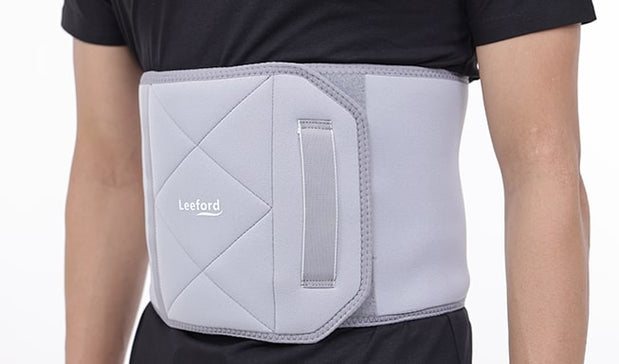 man wear gray abs wrap belt