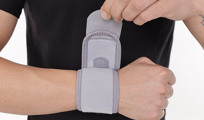gray hand band